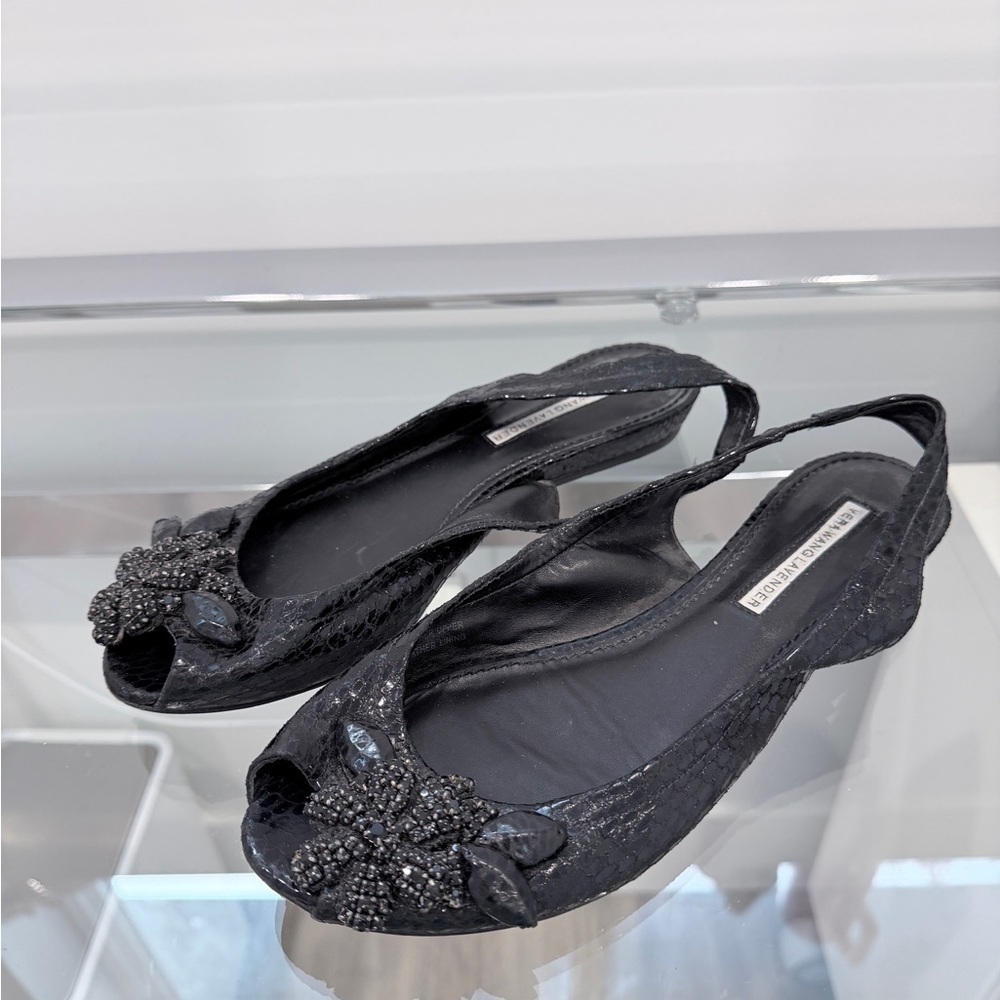 Vera Wang Lavender Leather Black Sandals (8)